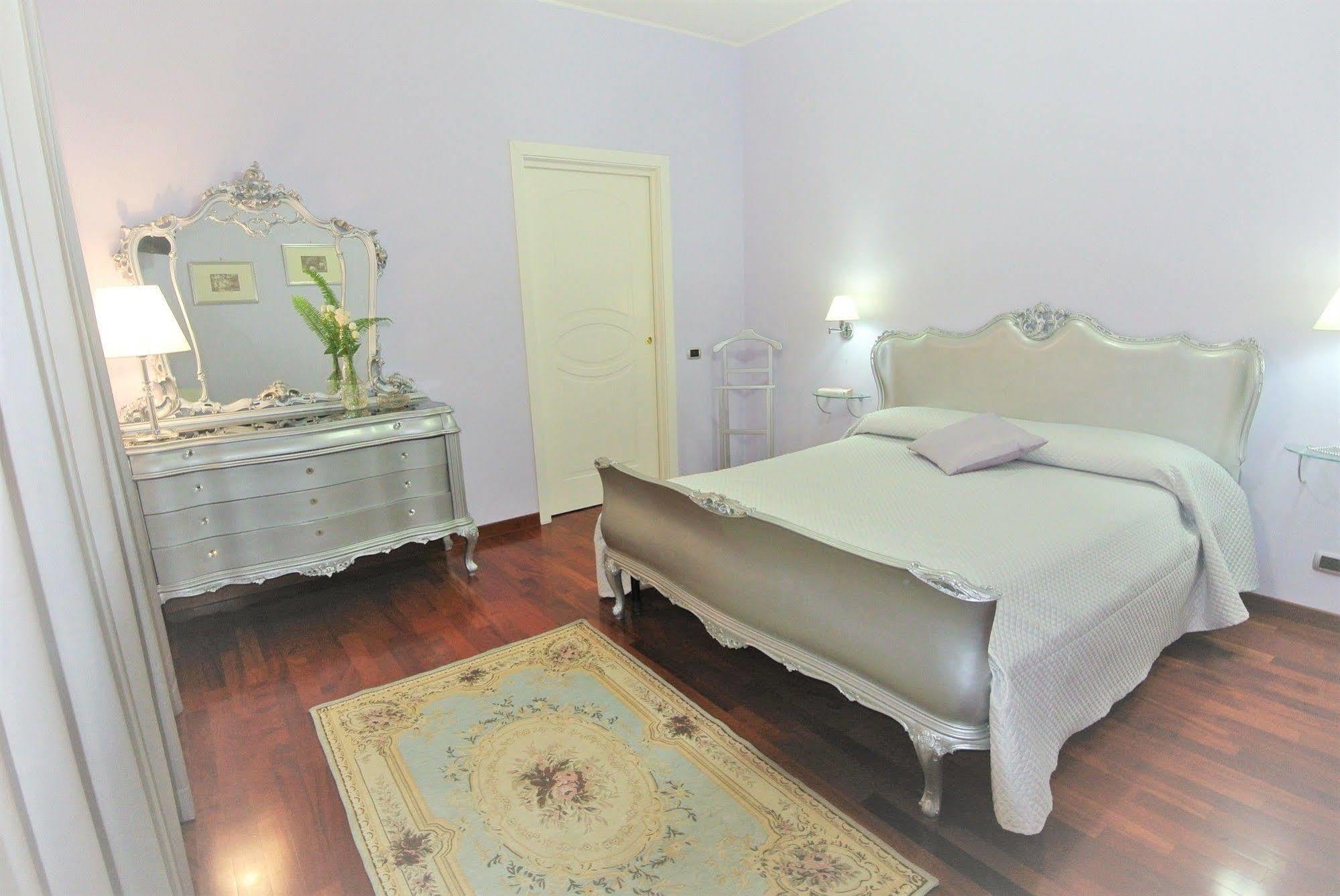 Bed and Breakfast Il Giardino Delle Jacaranda Talsano Exterior foto