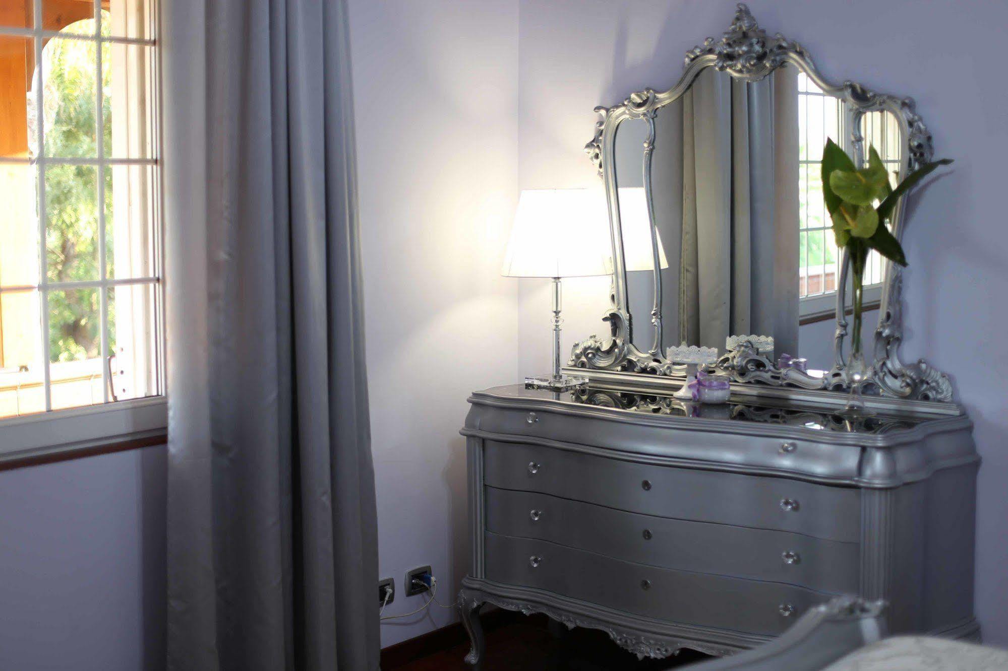 Bed and Breakfast Il Giardino Delle Jacaranda Talsano Exterior foto